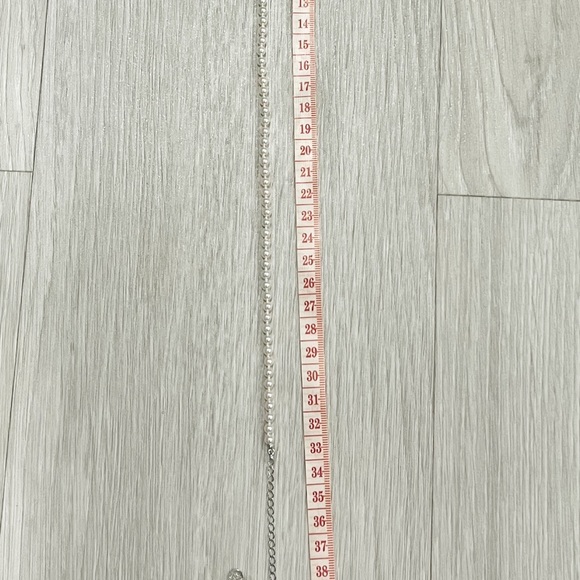 Majorica Classic Pearl Necklace - Elegant White Jewelry - Picture 4 of 4